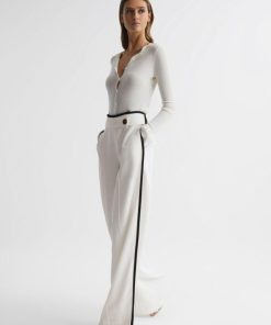 Weddingguestguide.shop1519866e14 3