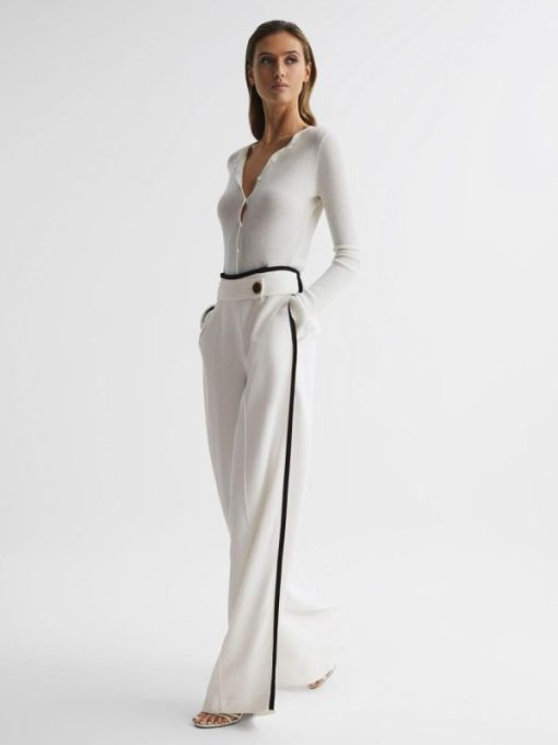 Weddingguestguide.shop1519866e14 3