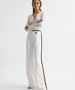 Weddingguestguide.shop1519866e14 6
