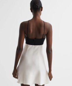 Weddingguestguide.shop15b57341d3 5