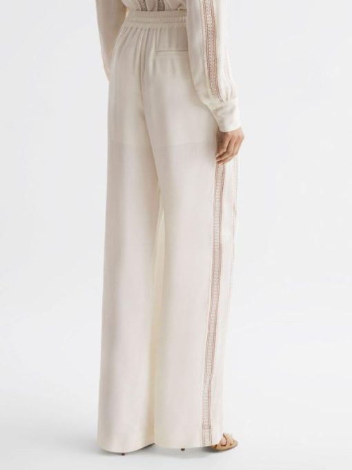 Weddingguestguide.shop15f2813a52 5