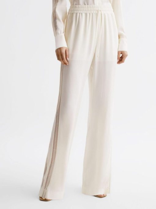 Weddingguestguide.shop15f2813a52 7