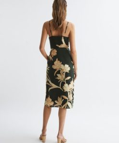 Weddingguestguide.shop1751bc4b88 5