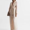 Weddingguestguide.shop5c86365b89 1