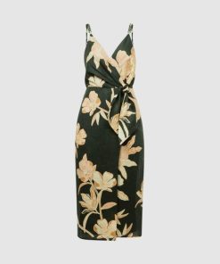 Weddingguestguide.shop620c803d01 2