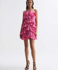 Weddingguestguide.shop8f666fe5bb 1