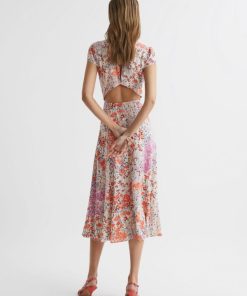 Weddingguestguide.shopc8daac0dba 5