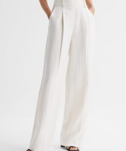 Weddingguestguide.shopf53ac63299 3